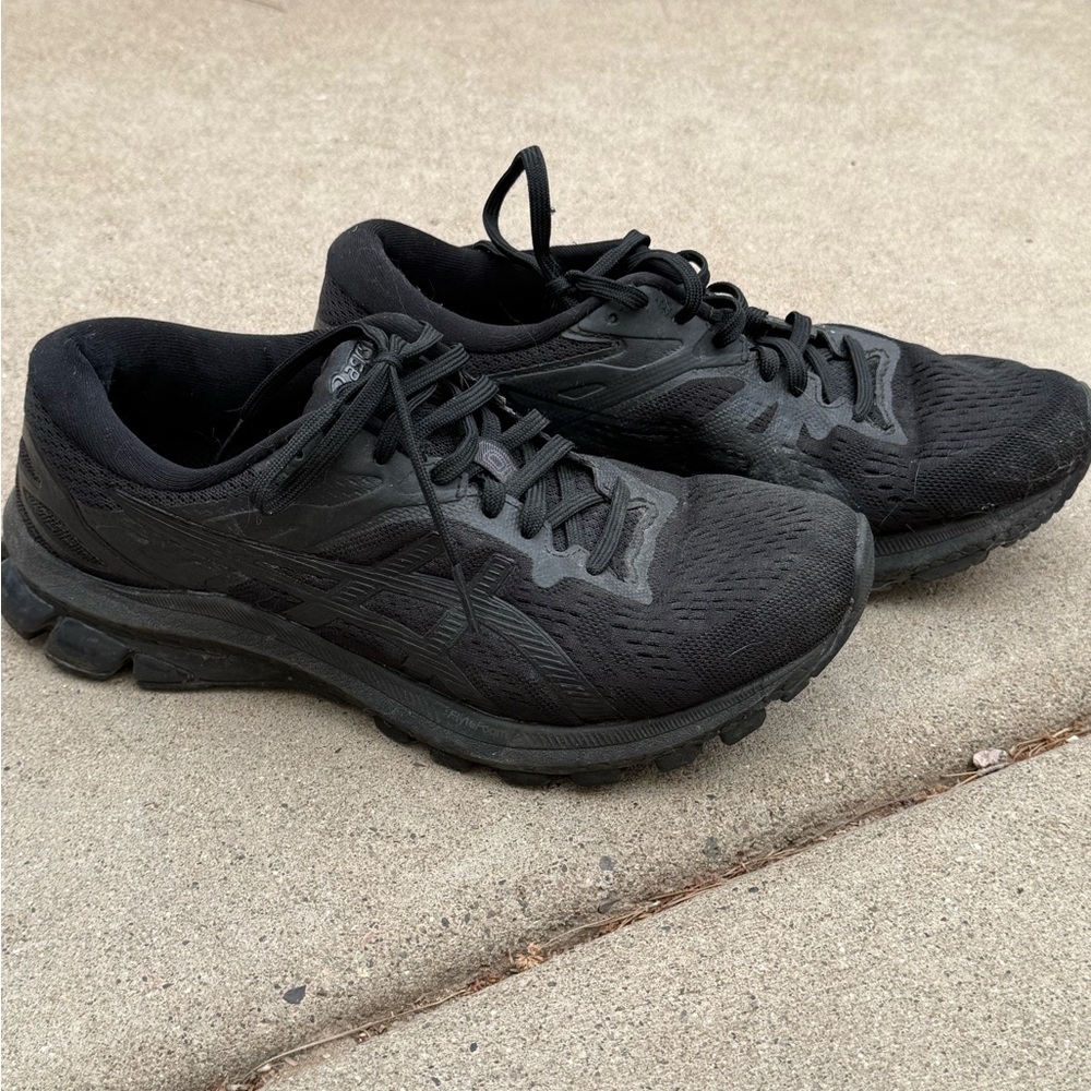 Asics Women's Black Mesh Athletic Running Shoes